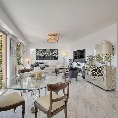 Apartment Somptuous 2 Bedroom Fully Renovated With Panoramic Sea View Cannes