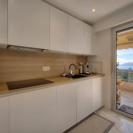 Somptuous 2 Bedroom Fully Renovated With Panoramic Sea View * Cannes