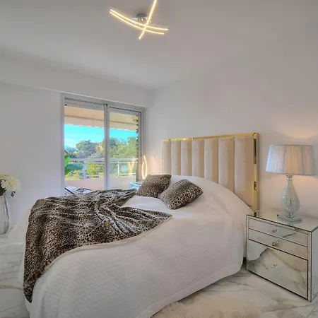 Apartment Somptuous 2 Bedroom Fully Renovated With Panoramic Sea View *